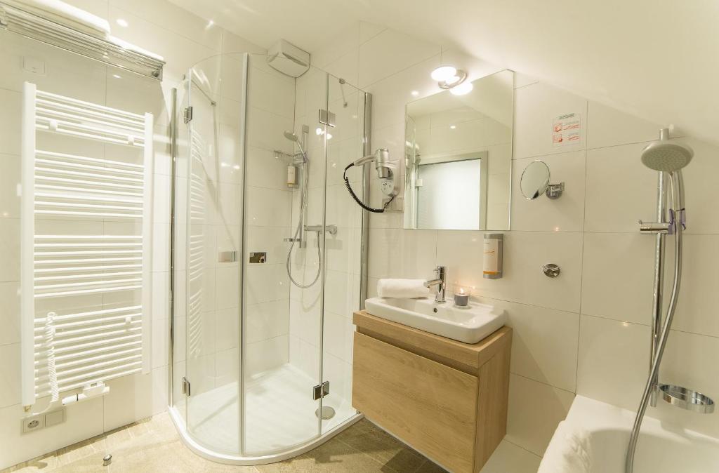 Garni hotel Castle Bridge - Resim 6