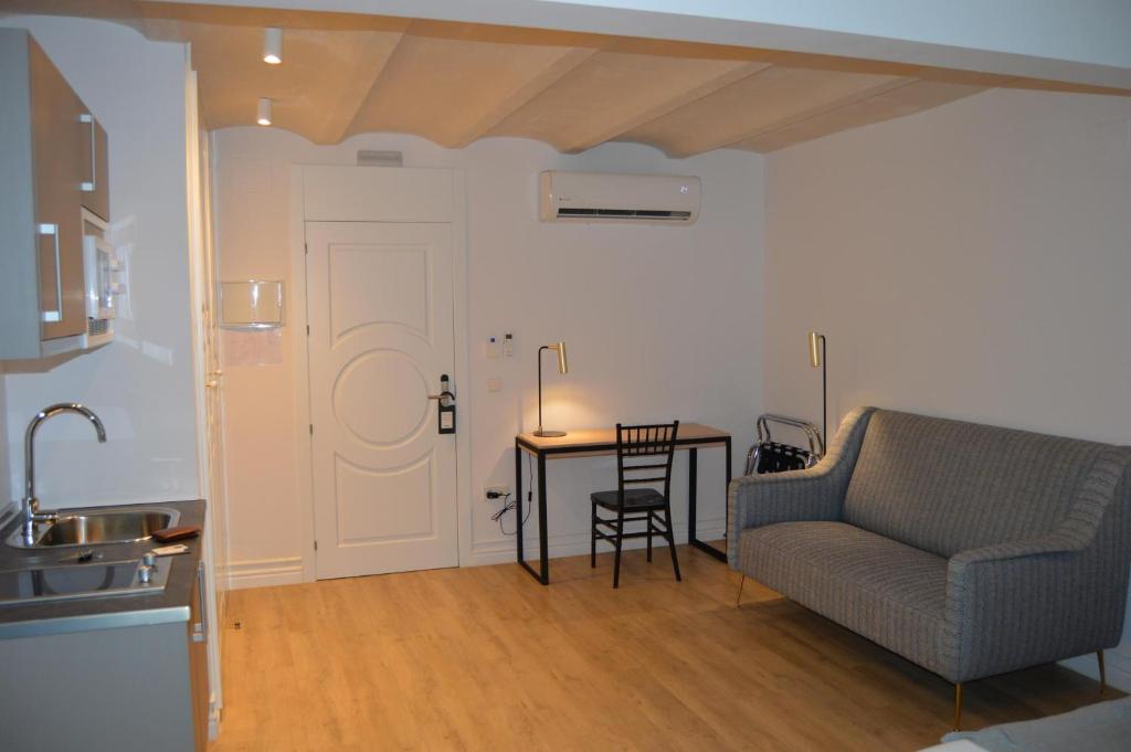 Suites Hom Sevilla - 16