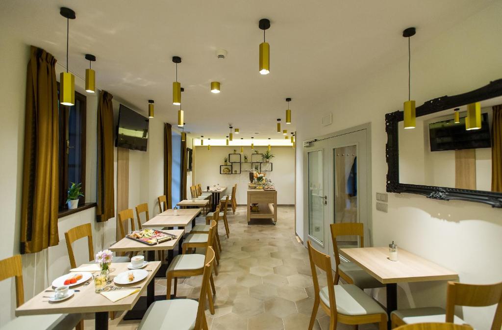 Garni hotel Castle Bridge - Resim 25