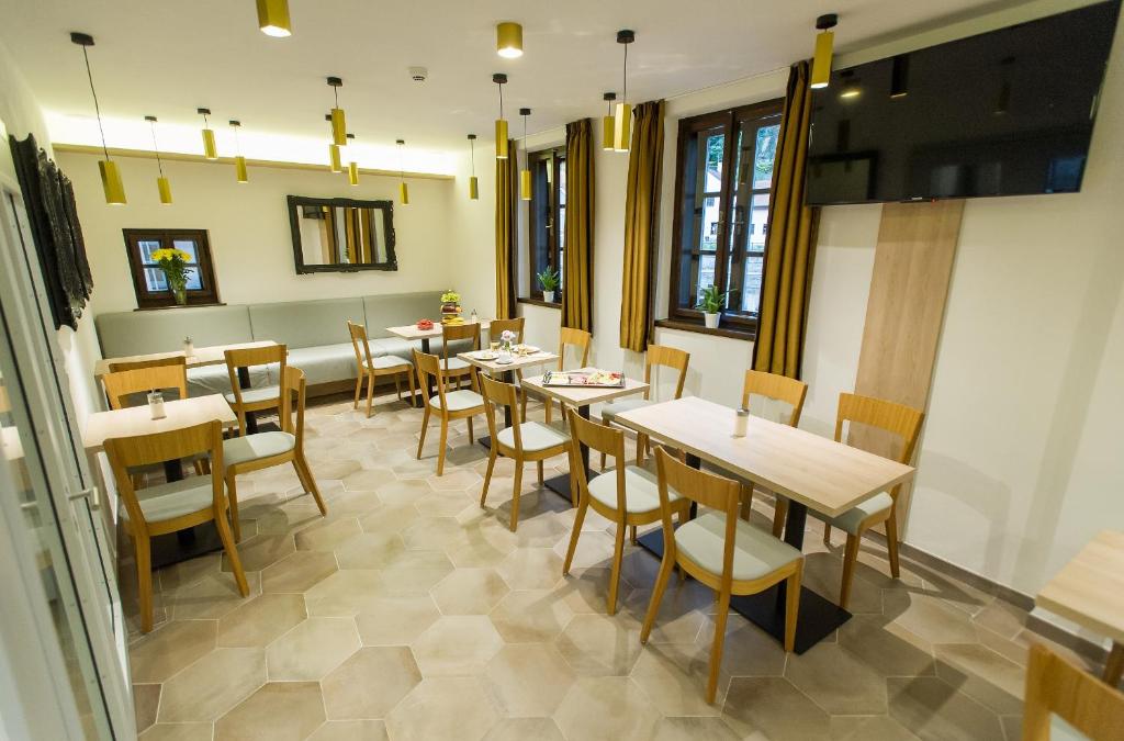 Garni hotel Castle Bridge - Resim 24