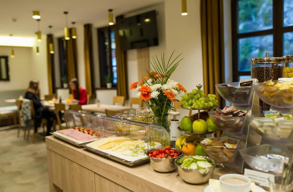 Garni hotel Castle Bridge - Resim 9