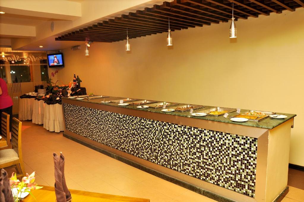Restaurace v ubytování Ramada Katunayake
