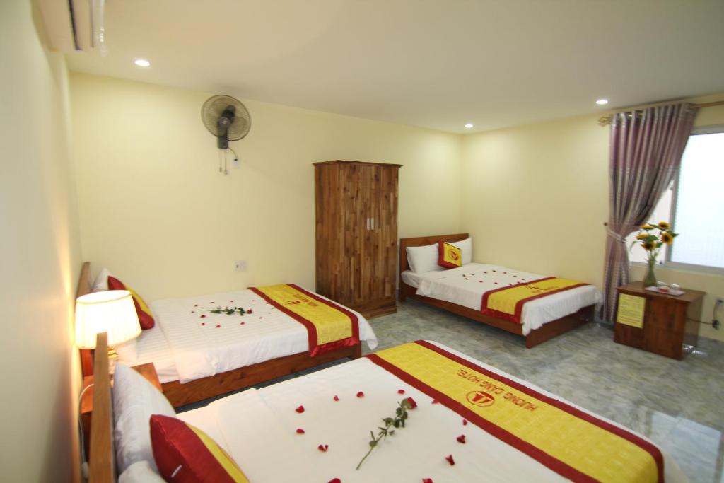 Huong Cang Sea View Hotel - Family Room With Balcony