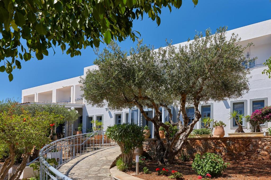 Vonkajšia záhrada v ubytovaní Vasia Ormos Hotel (Adults Only)