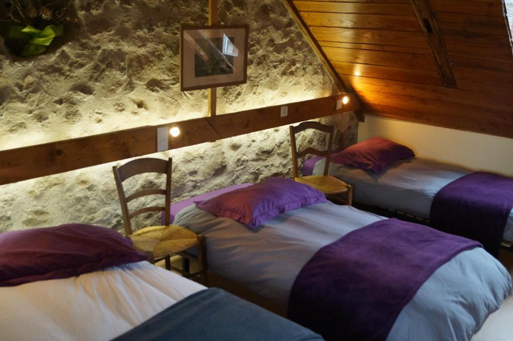 Gîte de 15 places en chambre de 2, 4, 5 personnes - Viervoudige Kamer Met Douche