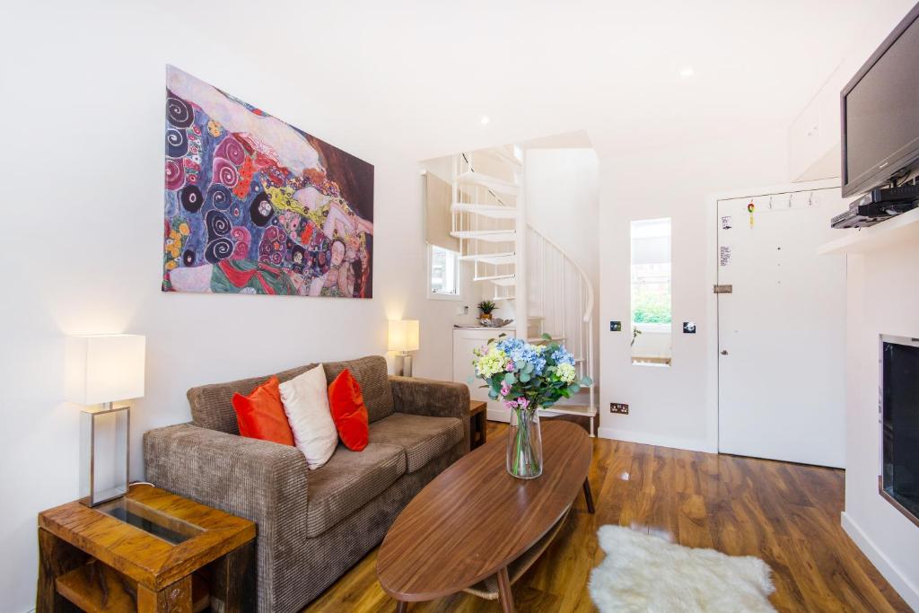 Charming Flat Battersea, London (updated prices 2024)