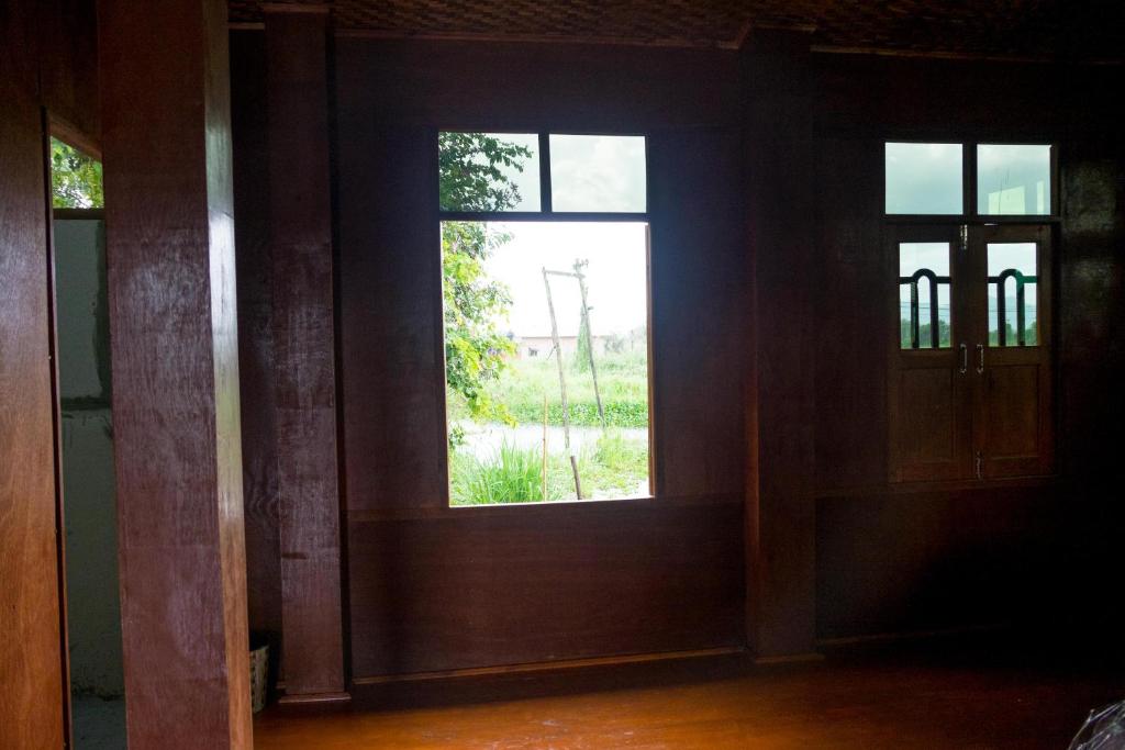 Fotografie z fotogalerie ubytování Innthar Lodge Home Stay v destinaci Ywama