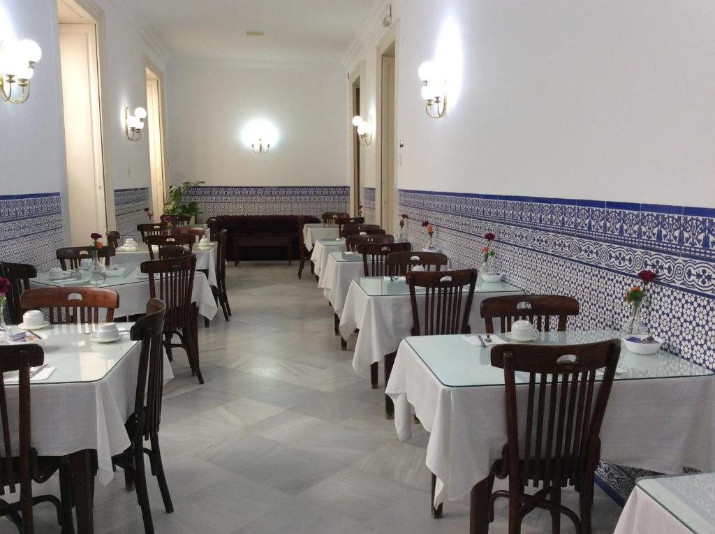 Restaurace v ubytování Nuevo Hotel