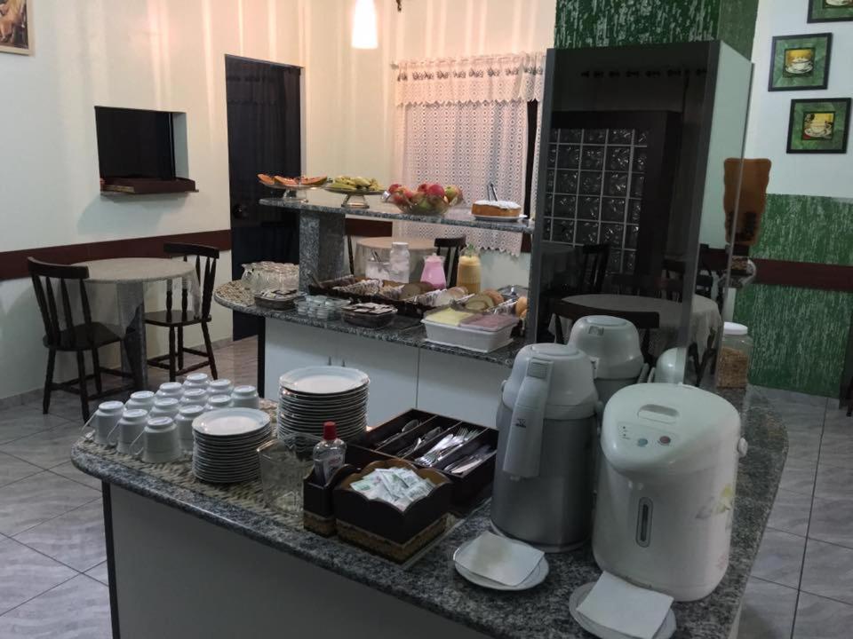 Kuchyň nebo kuchyňský kout v ubytování Hotel Meyer