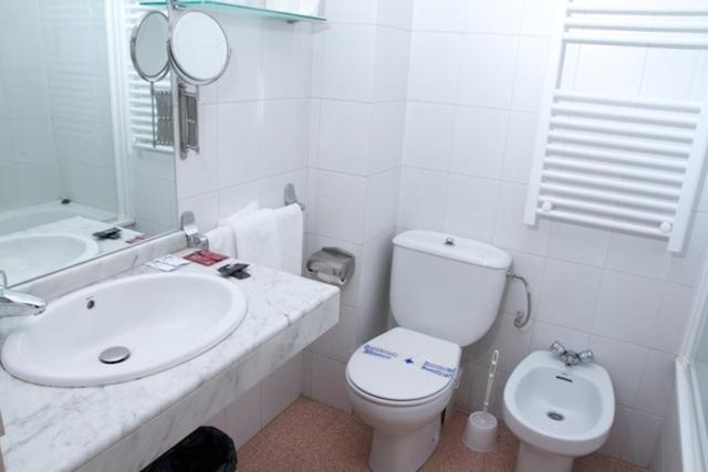 Koupelna v ubytování Hotel Comapedrosa