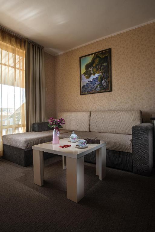 Posezení v ubytování Flagman Hotel