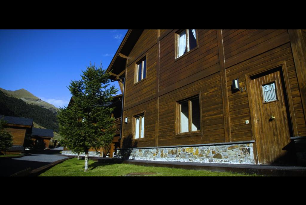 Pogled na planinu ili pogled na planinu iz apartmana
