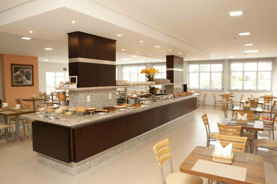  Serras Hotel