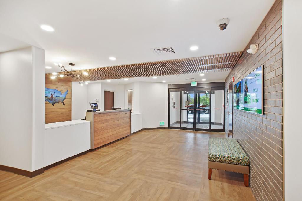 Extended Stay America Premier Suites - Providence - East Providence photo