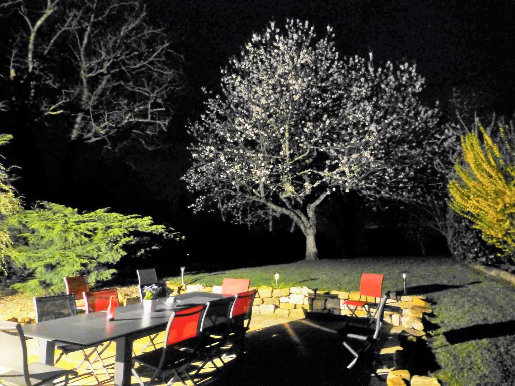 Fotografie z fotogalerie ubytování chambres d'hôte Le Marronnier v destinaci Champrougier