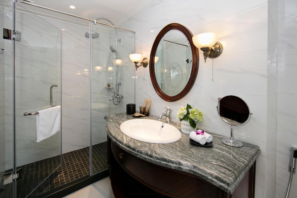 Phòng Deluxe Giường Đôi/2 Giường Đơn Không Có Cửa Sổ
