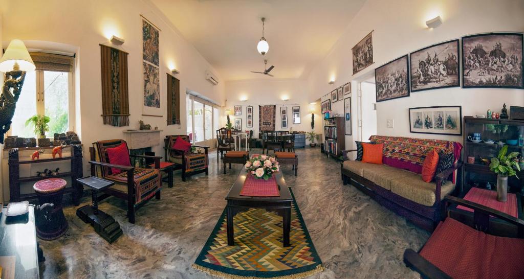 Posezení v ubytování Haveli Hauz Khas