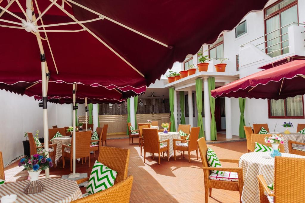 Restaurace v ubytování Rekidhiye Inn