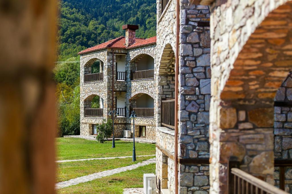 Aiolides Hotel
