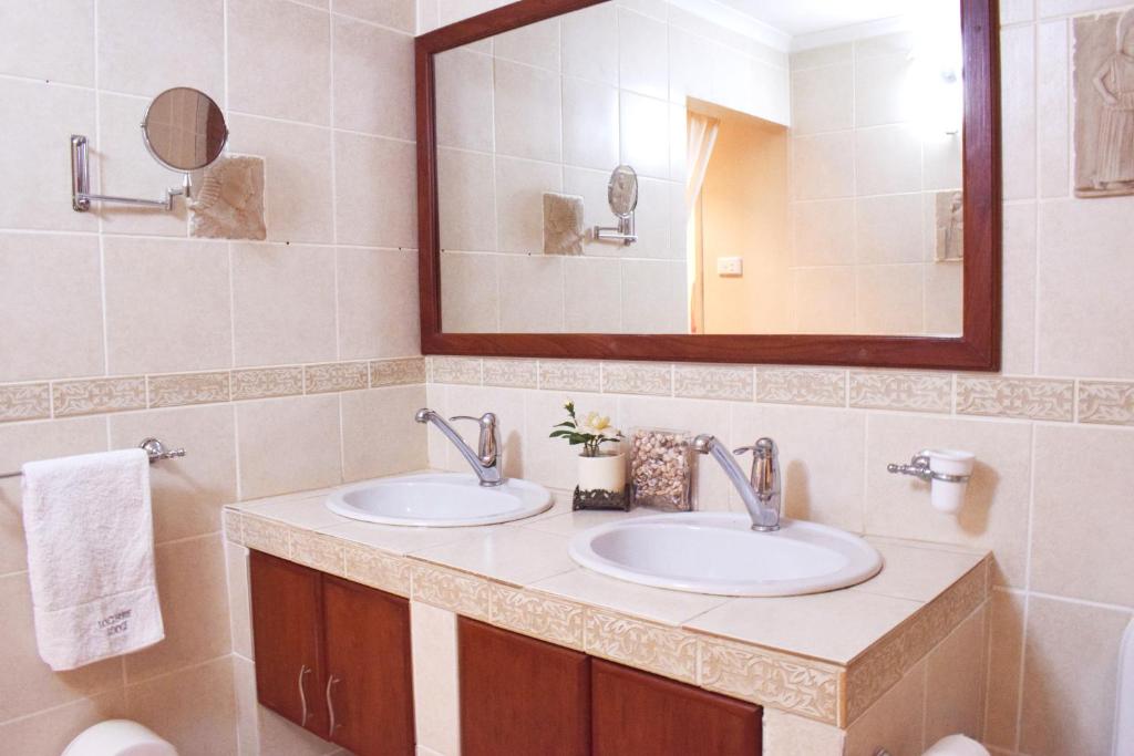 Lockerbie Lodge - Apartment With Garden View