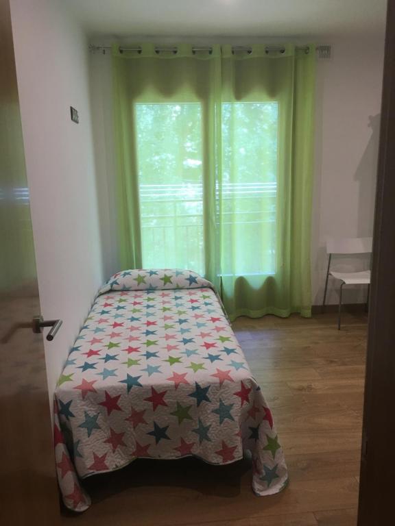 Postel nebo postele na pokoji v ubytování Precioso apartamento con vistas montaña o rio