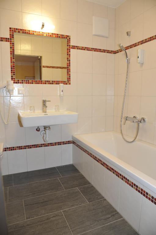 Koupelna v ubytování Hotel Gasthof Kamml