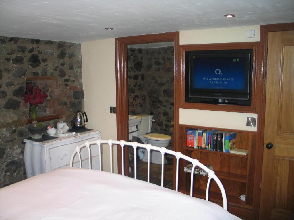 Clenaghans - Small Single Room