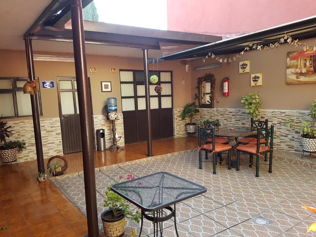 Restaurace v ubytování Hotel Nuevo Cupatitzio