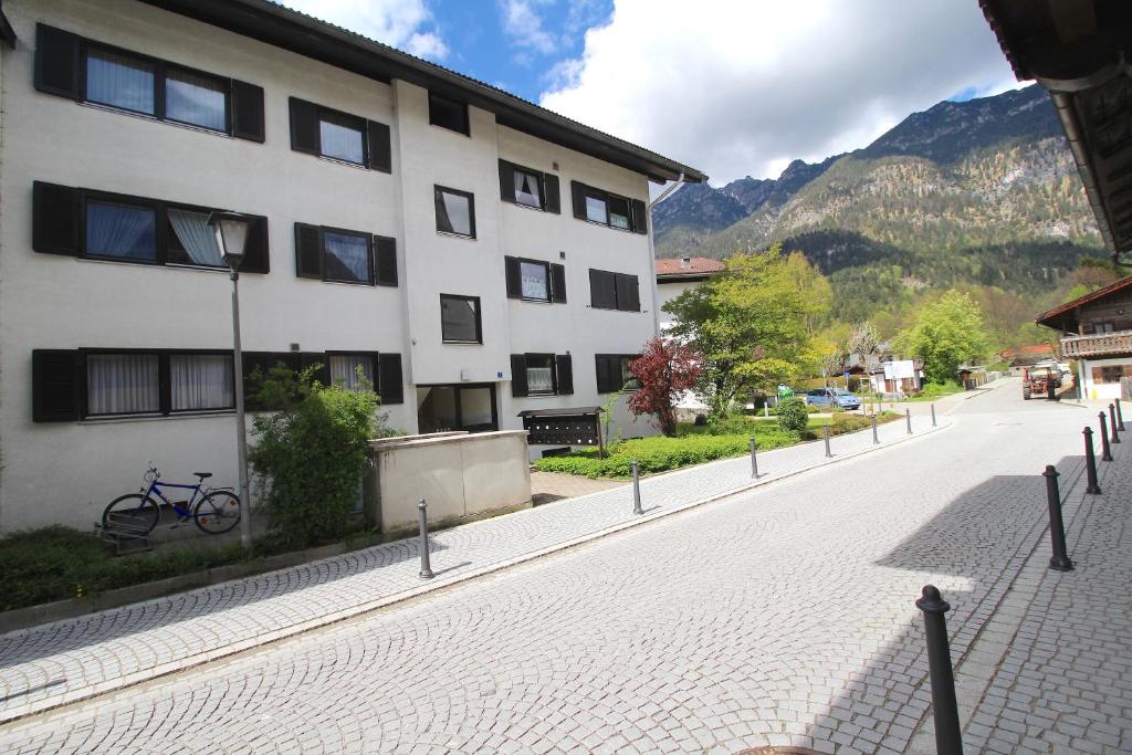 Lindenschlösschen & Schlossgarten - Two-Bedroom Apartment