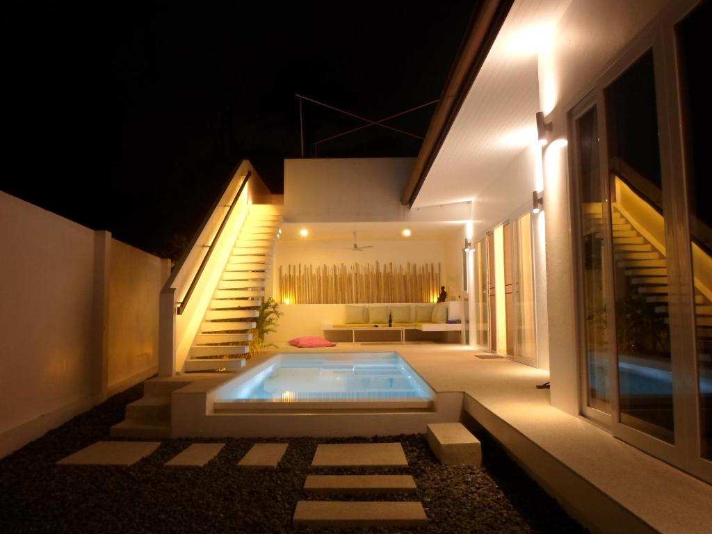 Bazén v ubytování Chuan Chom Villas nebo v jeho okolí