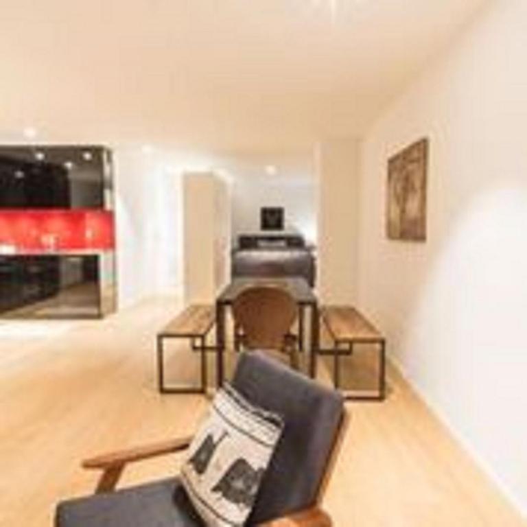 TV a/nebo společenská místnost v ubytování KoBi Apartments Hirschenplatz