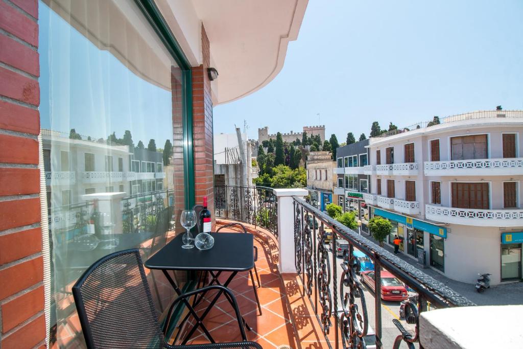 Balkón nebo terasa v ubytování Danezis City Stars Boutique Aparthotel