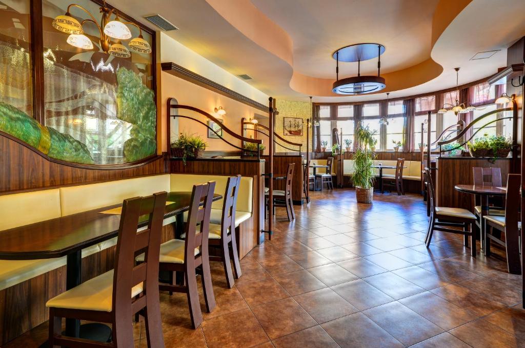 Restaurace v ubytování Hotel Pizzeria Istria