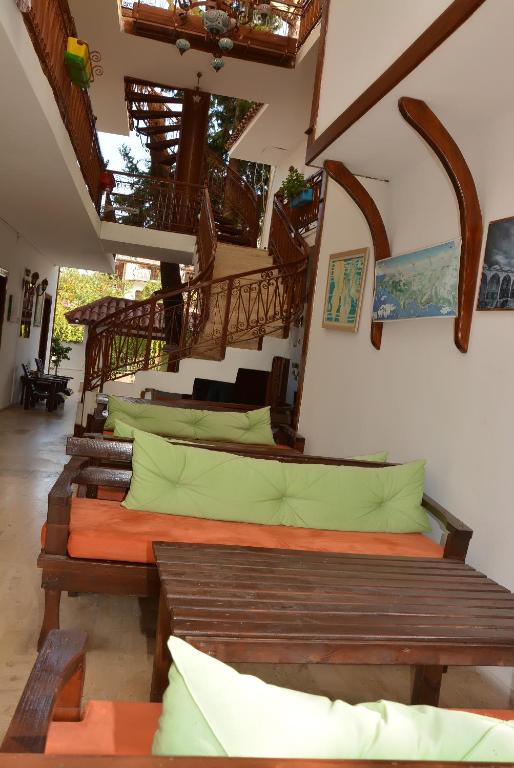 Posezení v ubytování Kaliptus Hotel