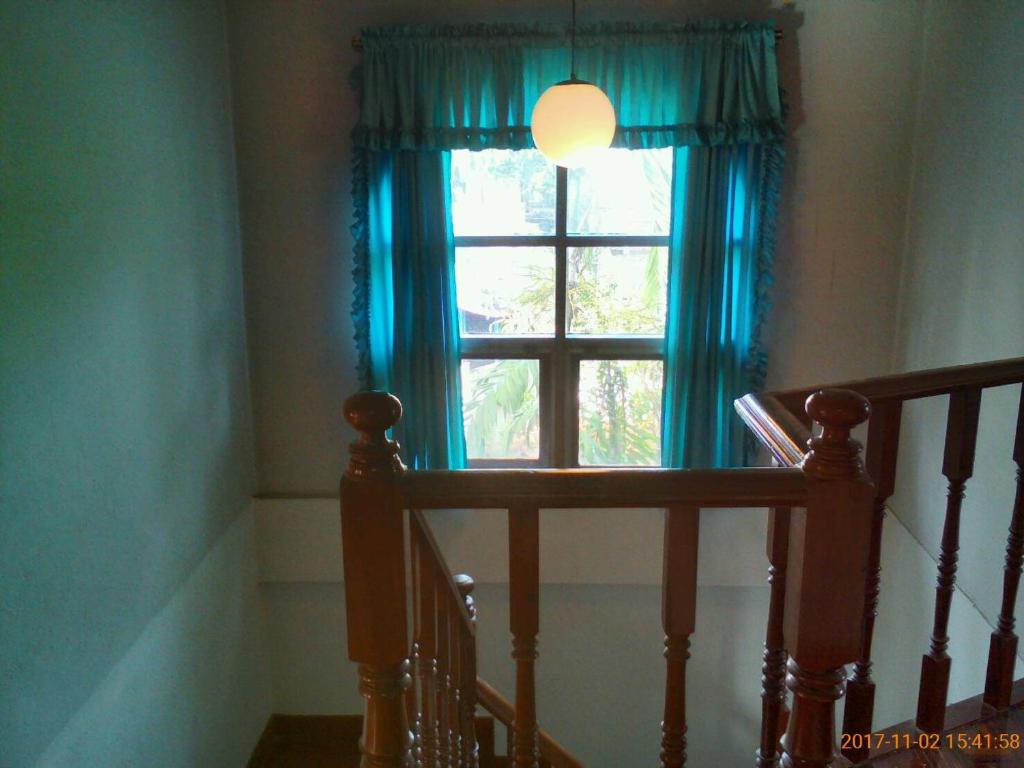 Young and Beautiful - 9