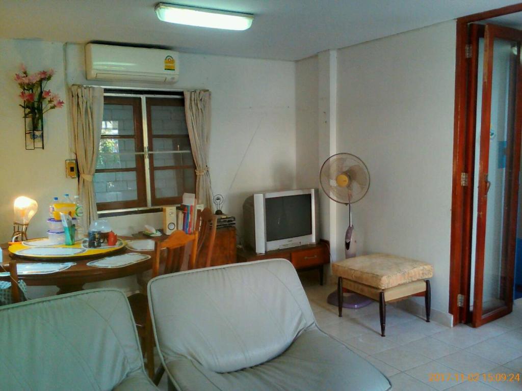 Young and Beautiful - 19