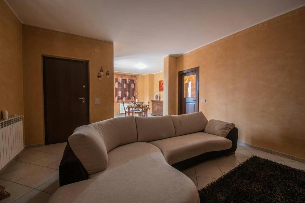 A seating area at B&B Lavinaio
