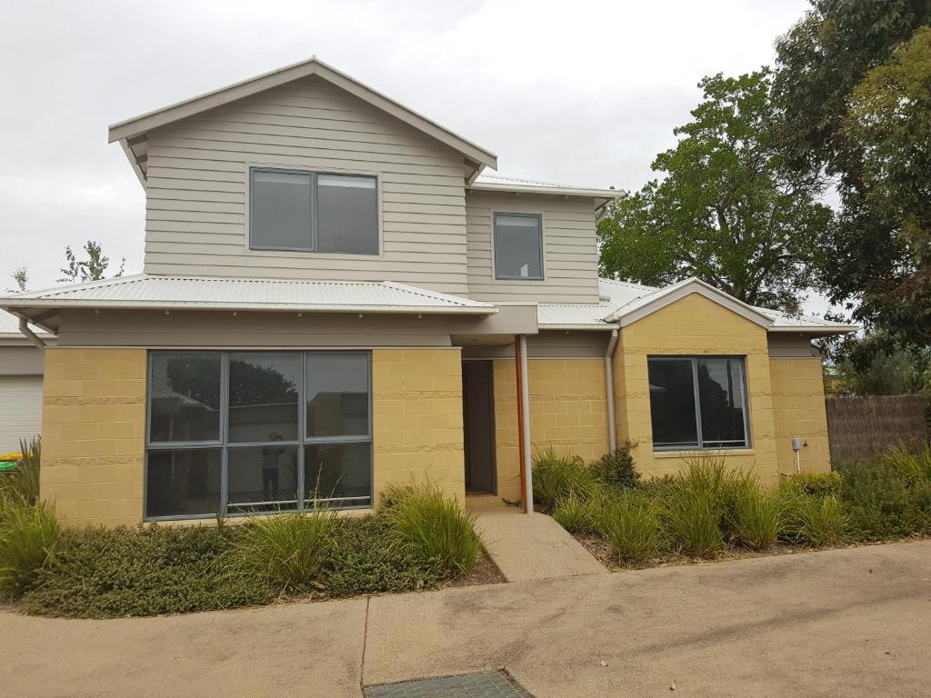 Wyndham Luxury - Free Wifi and Netflix - Housity