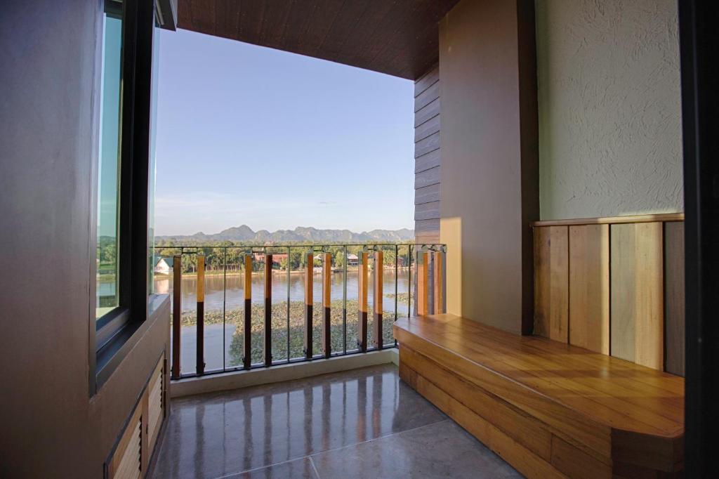 Natee The Riverfront Hotel Kanchanaburi - 16