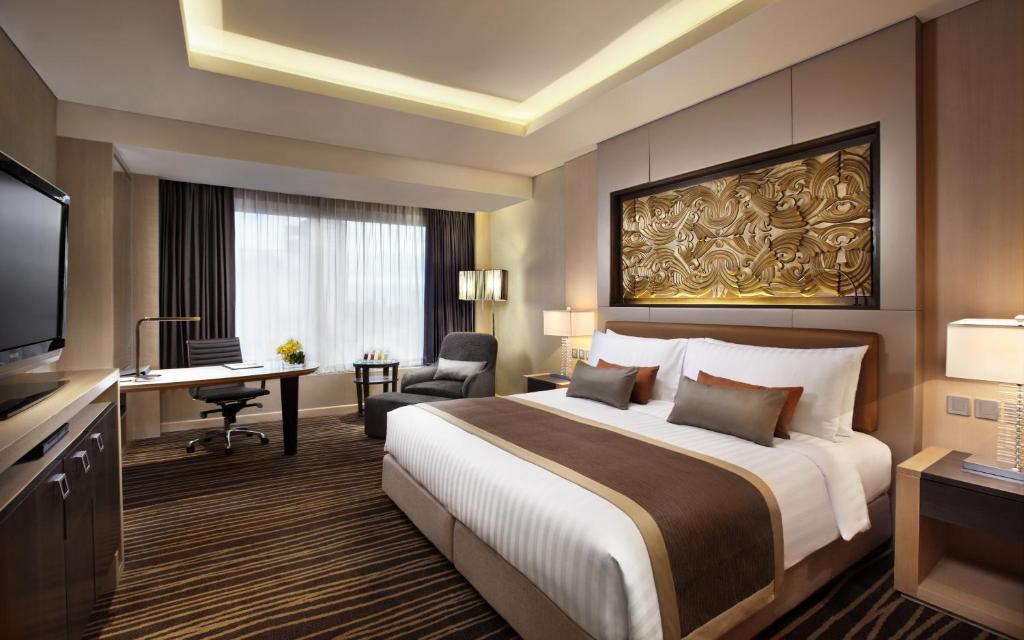 
Grand Deluxe Skyline View King
