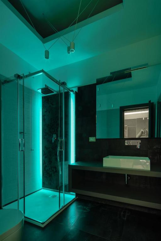 Via Veneto Luxury Suites - 8