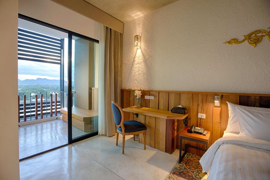 Natee The Riverfront Hotel Kanchanaburi - 15