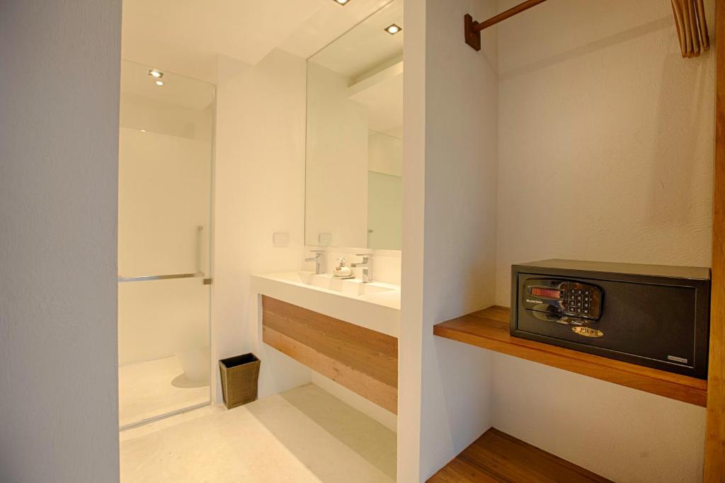 Natee The Riverfront Hotel Kanchanaburi - 17