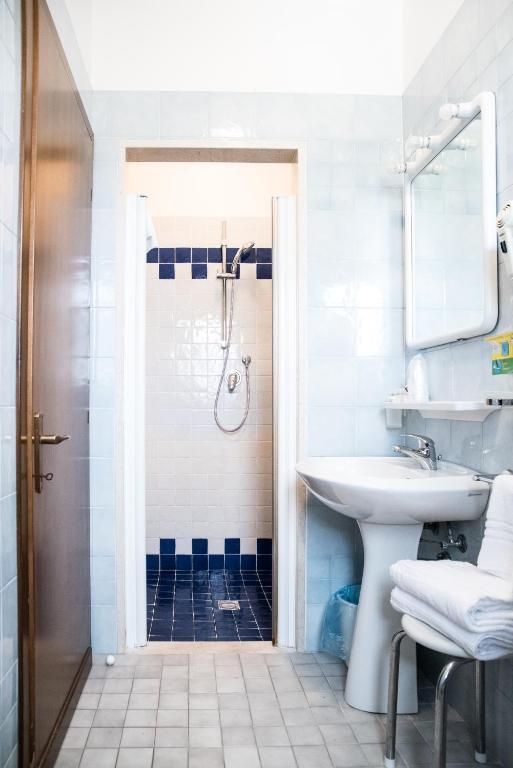 Koupelna v ubytování Albergo Ridente