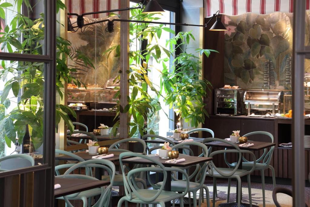 Restaurace v ubytování Hotel Sanpi Milano