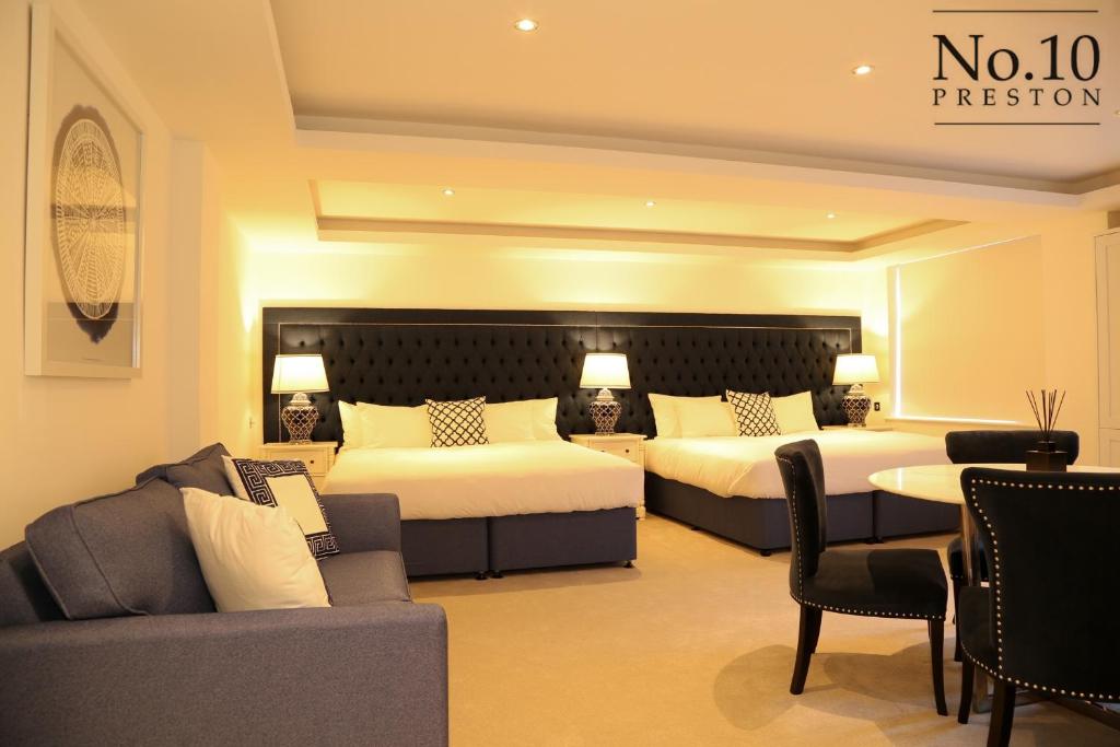 No.10 Preston - 