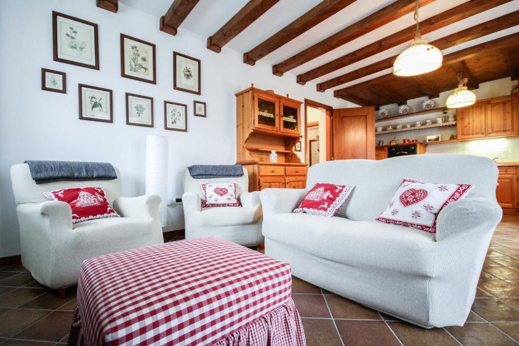 Fotografia z galérie ubytovania Chalet Monica v destinácii Molina di Ledro