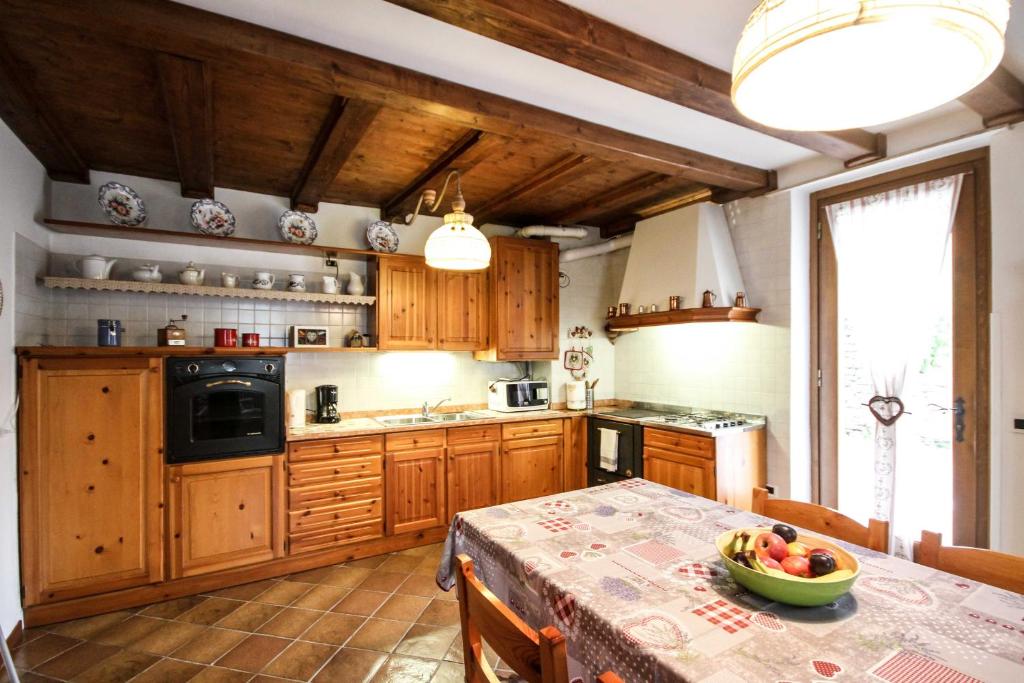 Fotografia z galérie ubytovania Chalet Monica v destinácii Molina di Ledro
