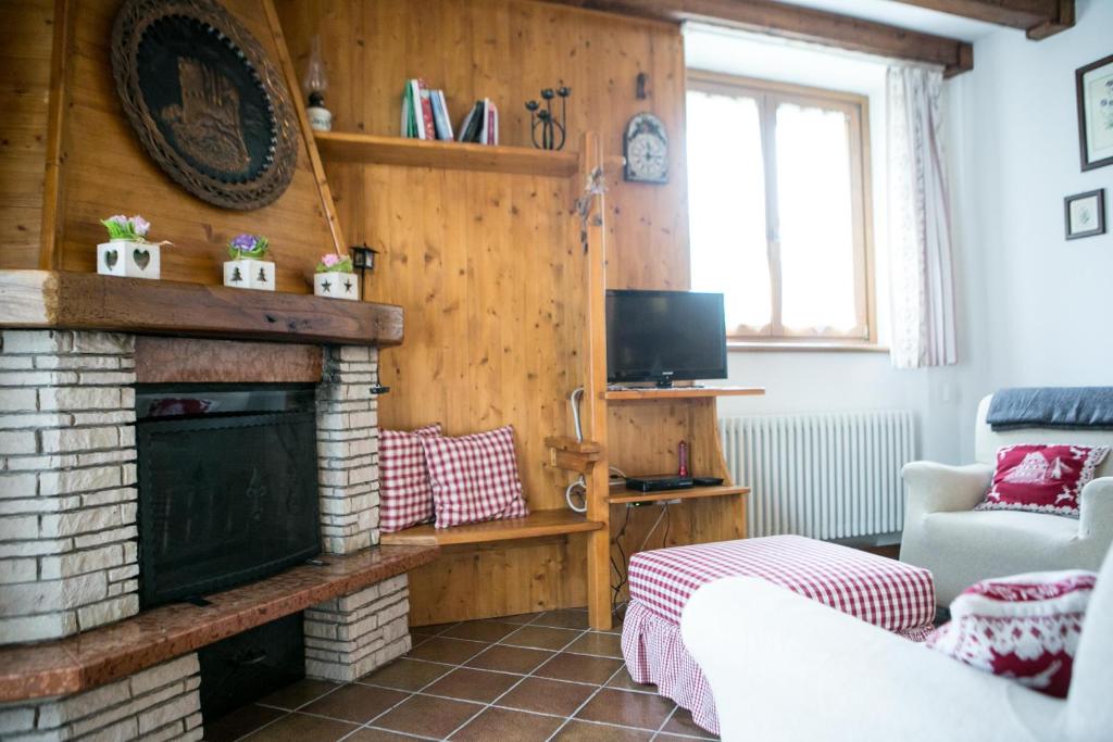 Fotografia z galérie ubytovania Chalet Monica v destinácii Molina di Ledro