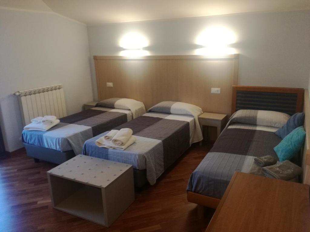 Fonte Nuova Penne - Habitación Triple Con Baño Privado